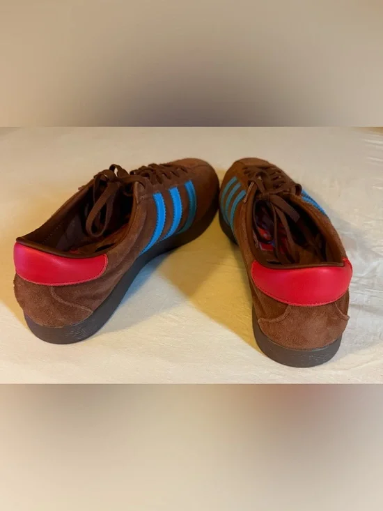 Brand New Adidas Originals x
Billy's 'Japan City Series' Kyoto in brown. - Picture 2 of 6